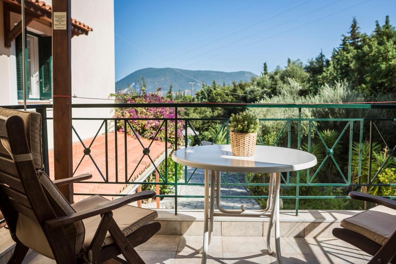 Panorama Apartments Fiscardo ฟิสคาร์โด ภายนอก รูปภาพ