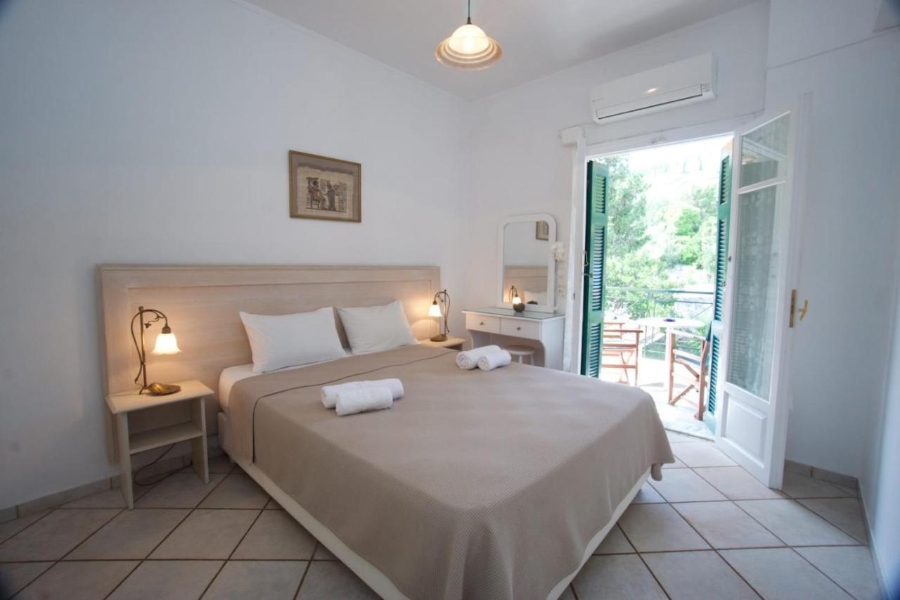 Panorama Apartments Fiscardo ฟิสคาร์โด ภายนอก รูปภาพ
