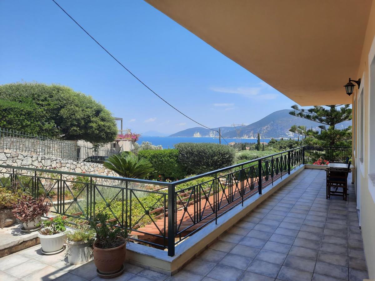 Panorama Apartments Fiscardo ฟิสคาร์โด ภายนอก รูปภาพ
