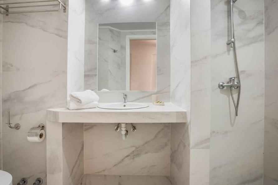 Panorama Apartments Fiscardo ฟิสคาร์โด ภายนอก รูปภาพ